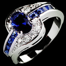 Women's Luxury Rhinestone Inlaid Ring